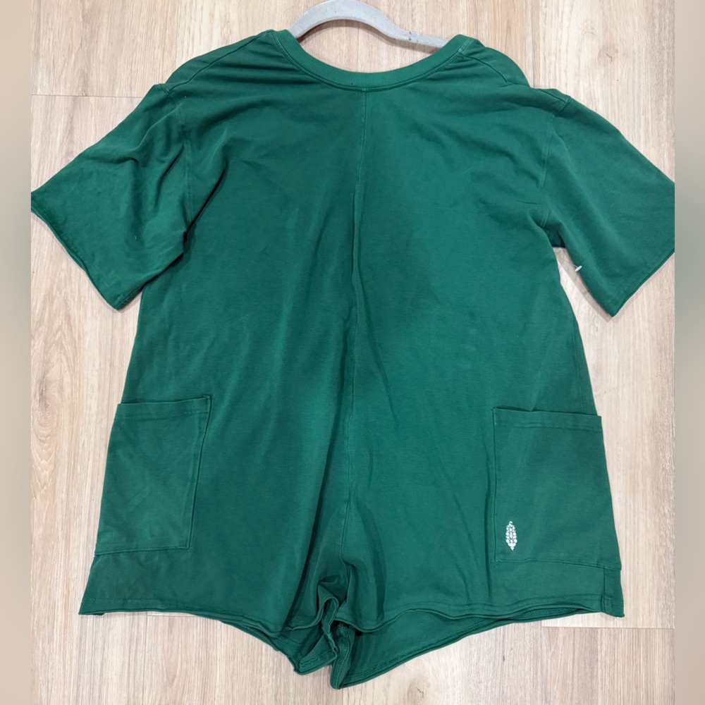 Free People Movement - “Hot Shot” Tee Romper - SZ XS - NWOT - 94% Cotton